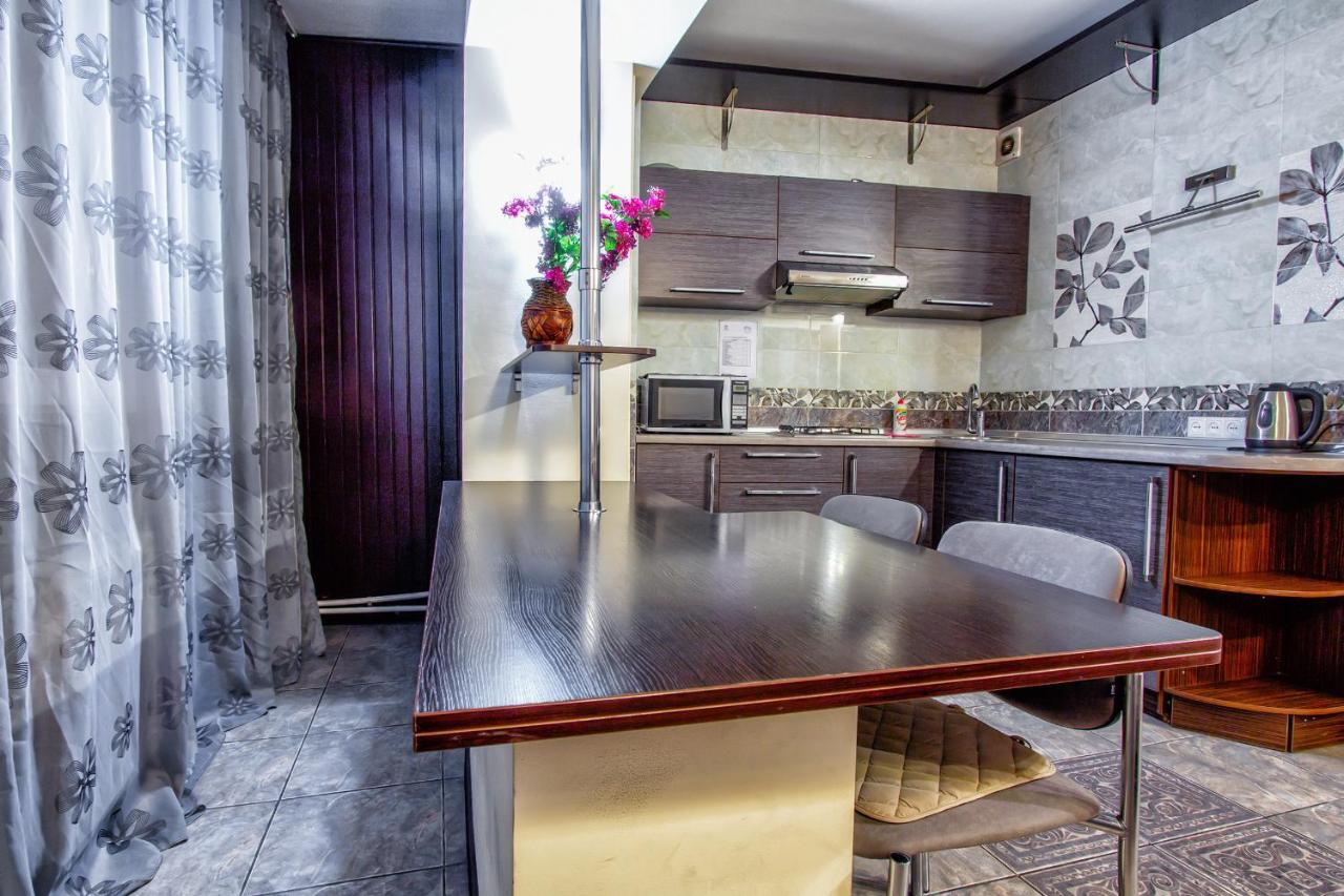 32 Traveler's Choice In The Center Almatı