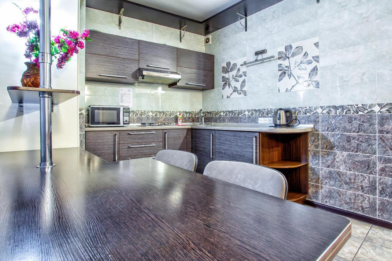 32 Traveler's Choice In The Center * Almatı